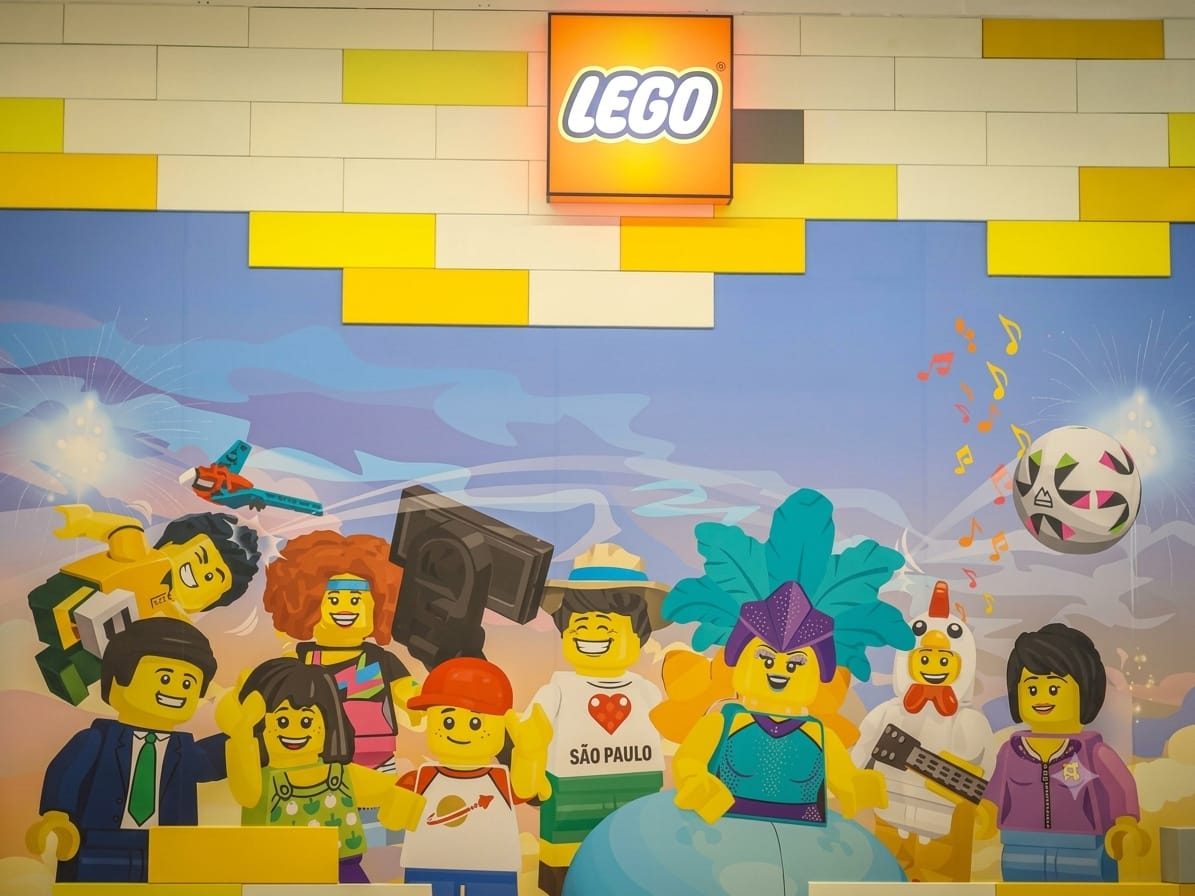 Loja LEGO® do MorumbiShopping reinaugura com nova identidade visual e fachada inspirada na cultura brasileira