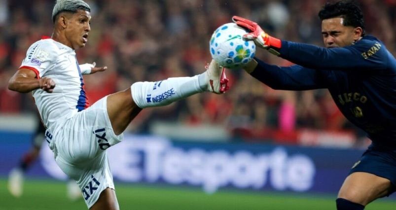 Bahia perde pênalti no fim e é derrotado por 2×1 pelo Athletico-PR
