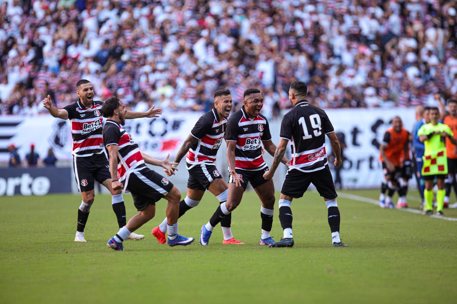 O que o Santa Cruz precisa para subir? Veja contas para o acesso à Série B