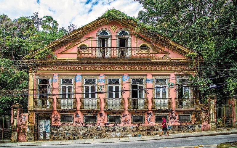 Centro do Rio tem quase 900 imóveis em estado de conservação ruim ou péssimo, segundo prefeitura