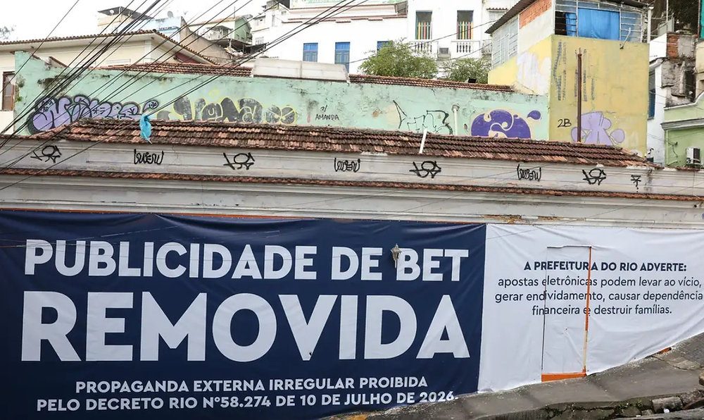 Brasileiros perderam R$ 62 bi em apostas somente em 2025
