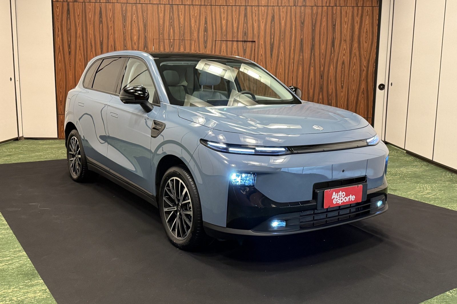 Leapmotor B10 REEV: preço, equipamentos, consumo e autonomia