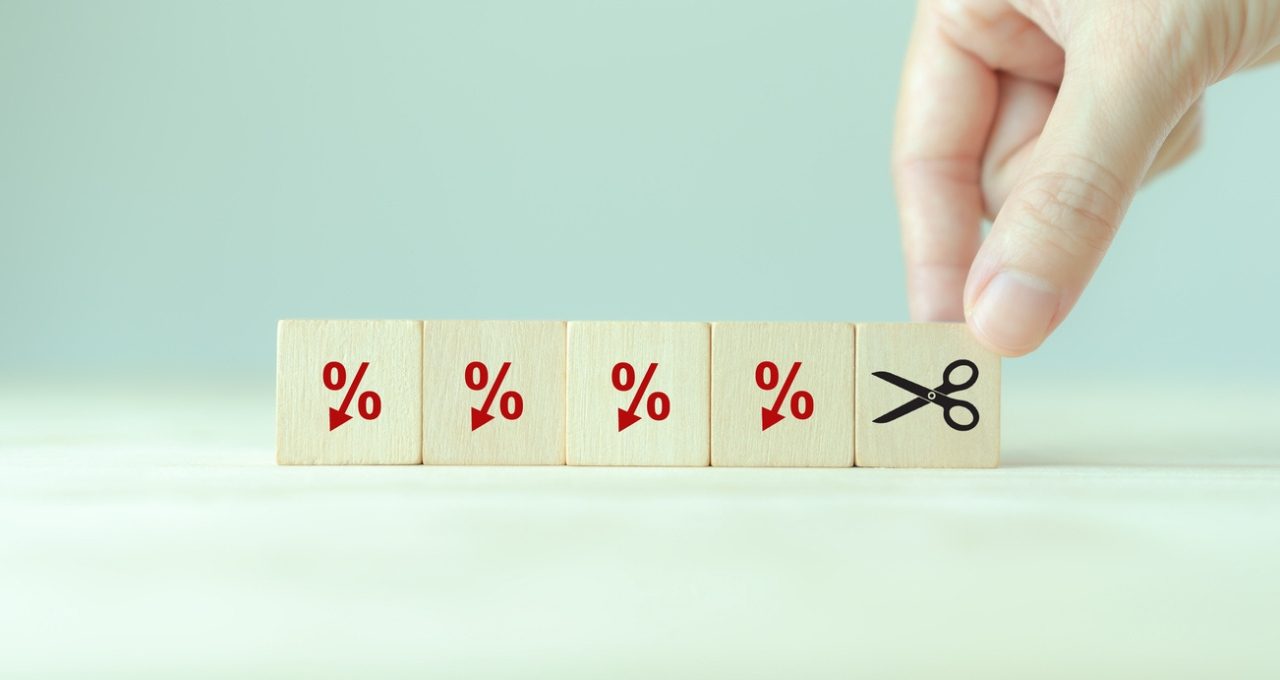 Juros futuros fecham em firme queda com moderação dos Treasuries
