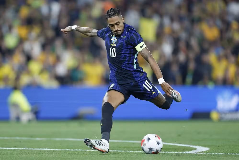 Raphinha é cortado da Seleção e não viaja para amistoso com a Índia