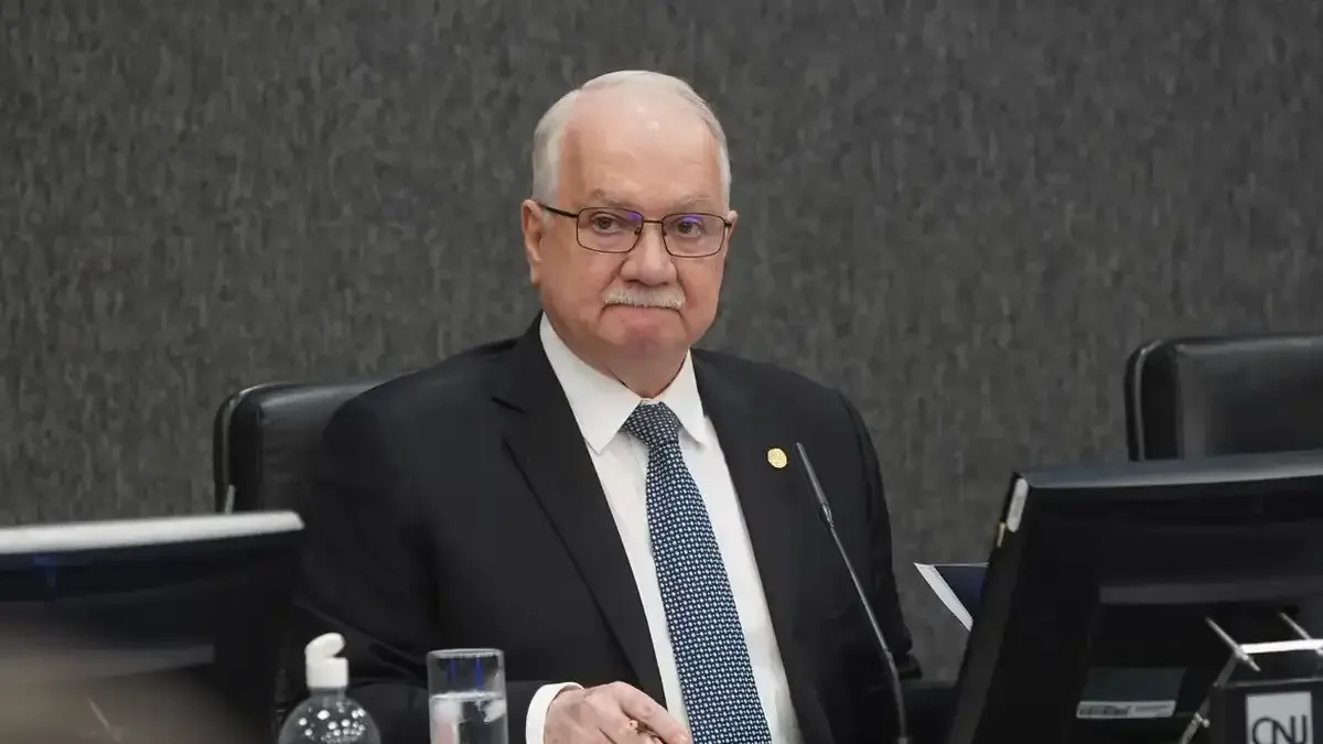Fachin cria regra para evitar direcionamento de processos no STF