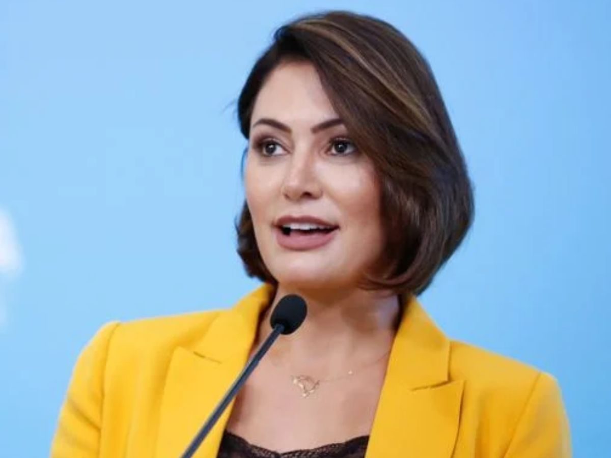 Ex-primeira-dama, Michelle Bolsonaro é eleita senadora pelo DF - Portal Leo Dias
