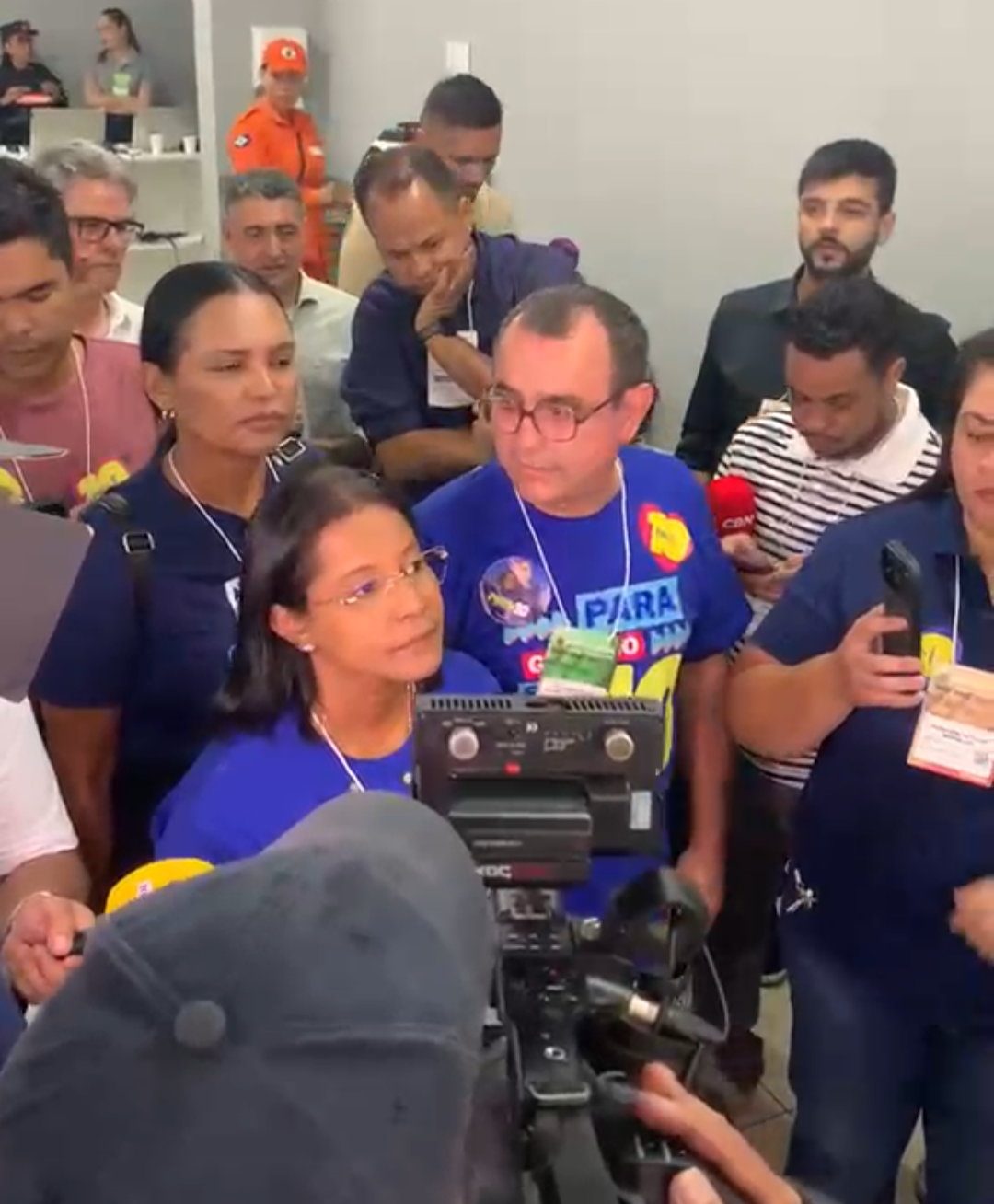 Com mais de 70% das urnas apuradas no estado, Gisela comemora vitória e fala em fim da ‘velha política’; vídeos
