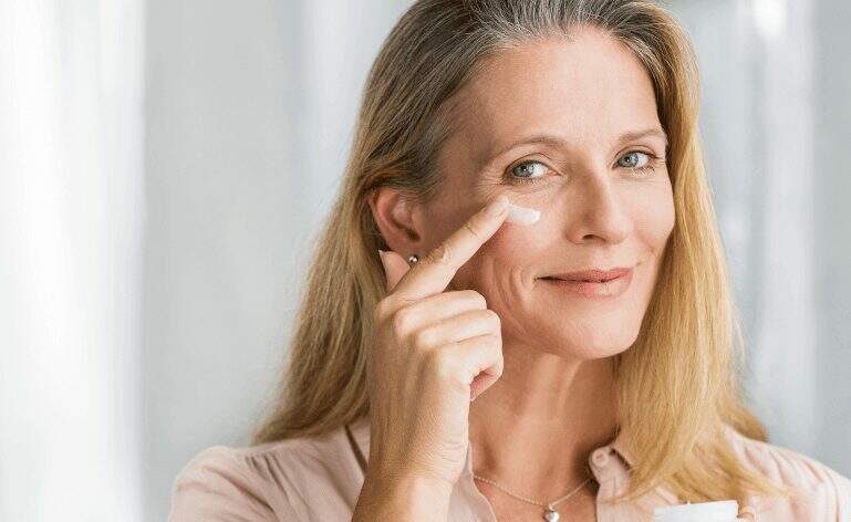 Menopausa: o que acontece com a pele quando os hormônios mudam? Entenda - Jornal O Sul