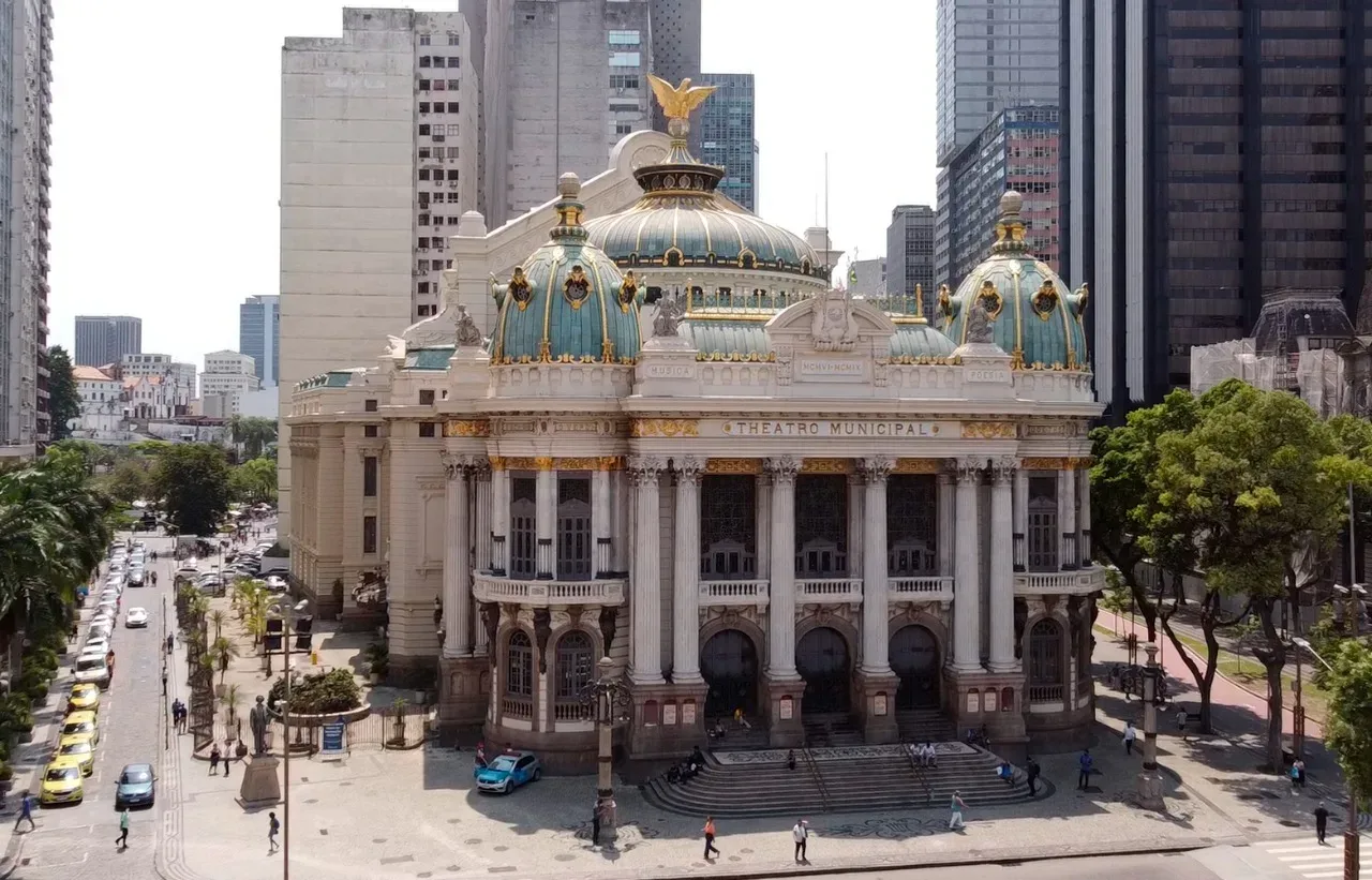 Theatro Municipal do Rio tem sessão gratuita de “Cinderela” para crianças no Salão Assyrio na quinta (15)