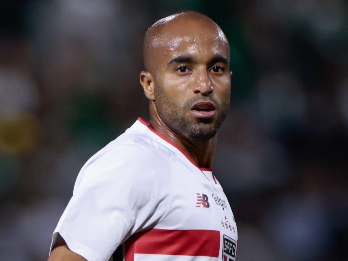 Como São Paulo deve tratar renovação de Lucas? Comentaristas debatem