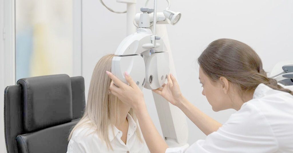 Outubro Marrom faz alerta sobre a retinopatia diabética