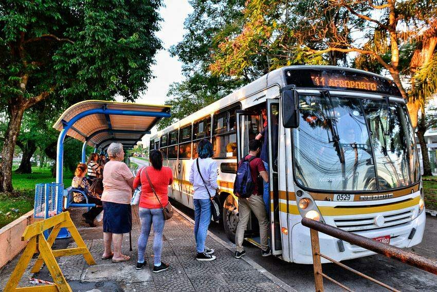 Isenção de pagamento da passagem de ônibus proposta por Lula custaria R$ 20 bilhões por ano - Jornal O Sul