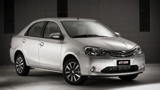 Quanto custaria um Etios sedan hoje, com a inflação?