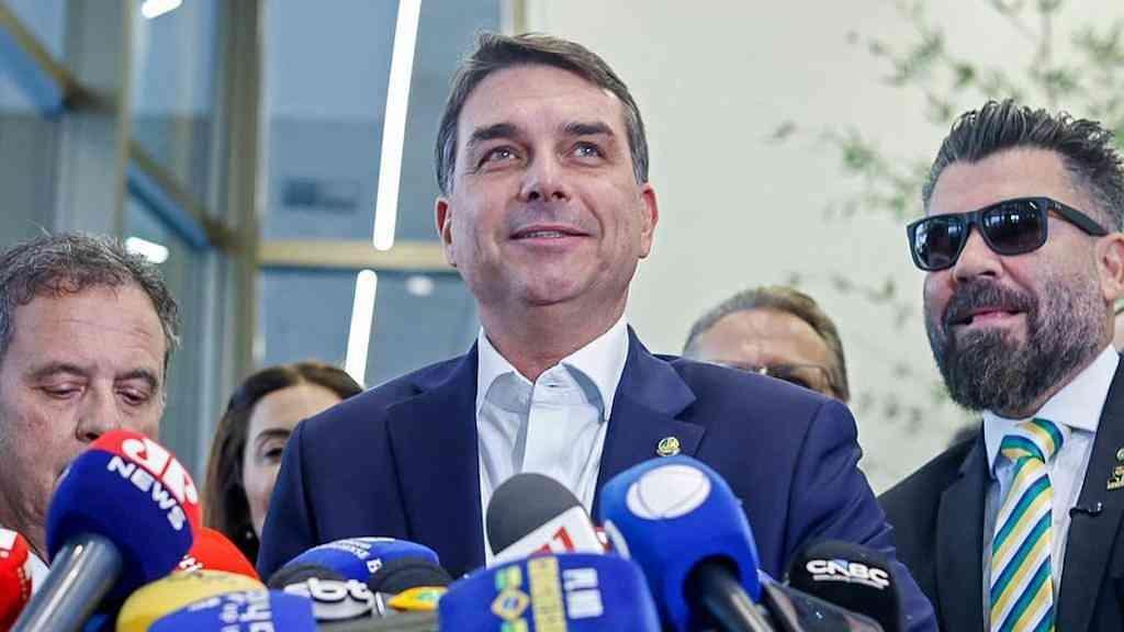 Campanha da extrema direita apaga mensagem sobre ‘Bolsa Farelo’