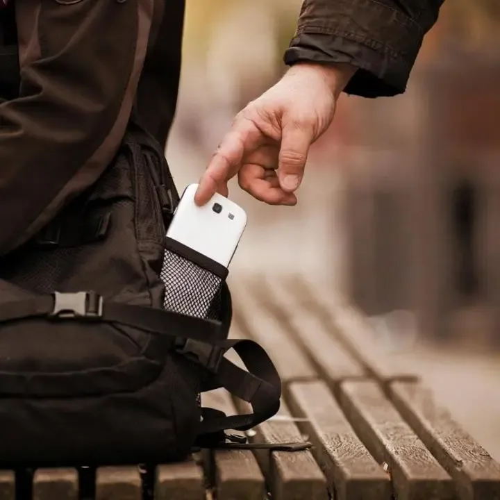 Furto no Cisvir em Apucarana deixa vítima sem celular e documentos