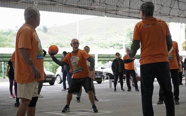 Sexta-feira desportiva na Ilha São João, em Volta Redonda, reuniu mais de 350 pessoas - A Voz da Cidade