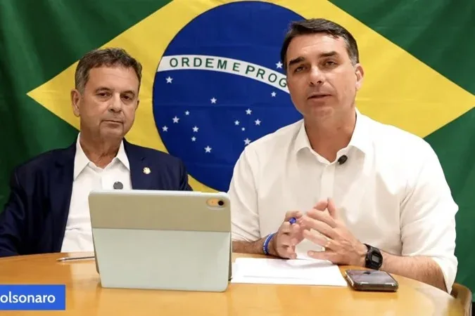 Aliados de Flávio Bolsonaro criticam decisão de Zanin e pedem impeachment do ministro | O Imparcial